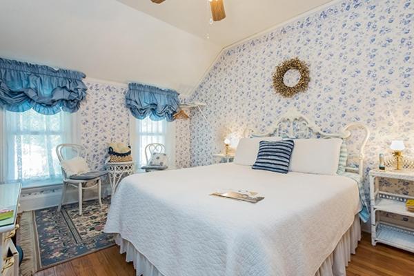 Kingsley House Bed & Breakfast - Full Home Fennville Esterno foto